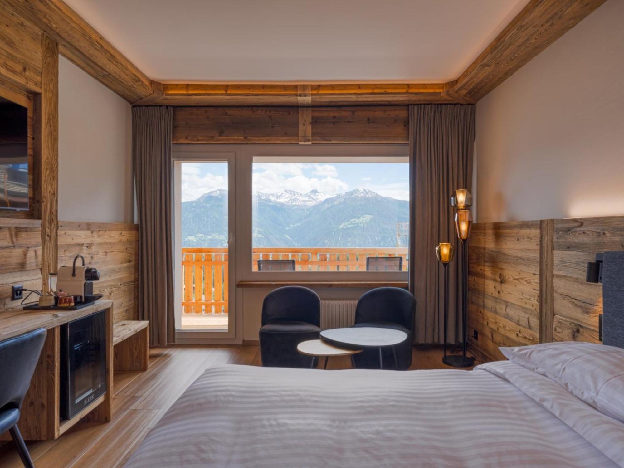 Double Room Mountain View